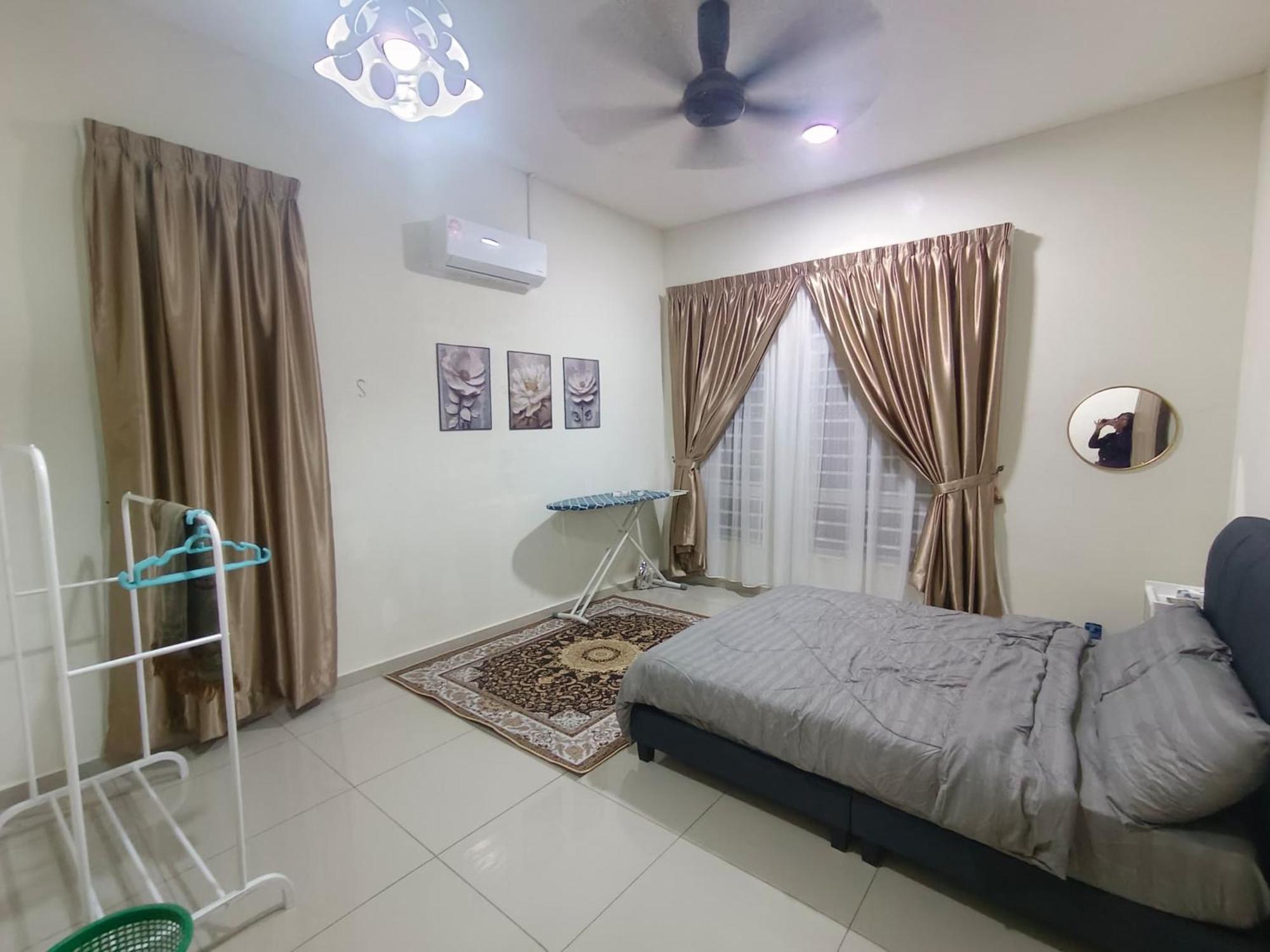 Nouri'S Homestay Melaka Экстерьер фото