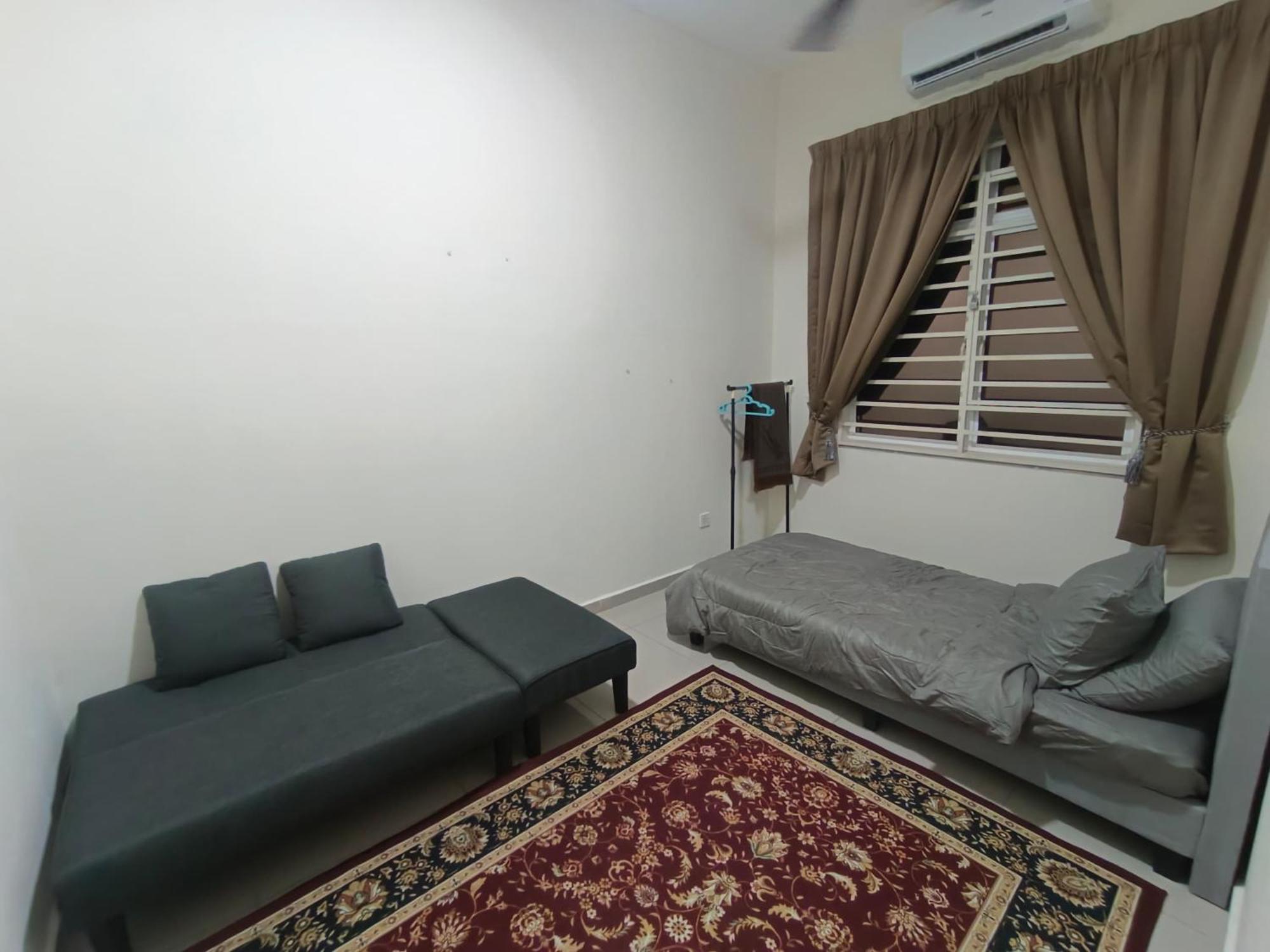 Nouri'S Homestay Melaka Экстерьер фото